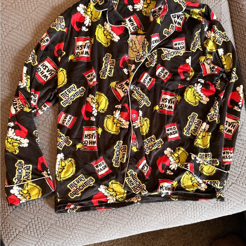 Grinch Pajama set - Black with Yellow & Red Holiday Print